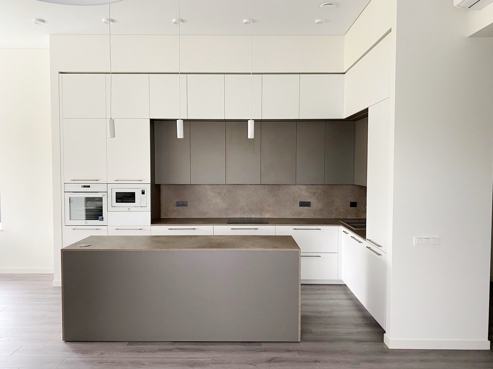 Virtuvės baldai virtuves_baldai_vilniujesalnikovai-virtuve.jpg