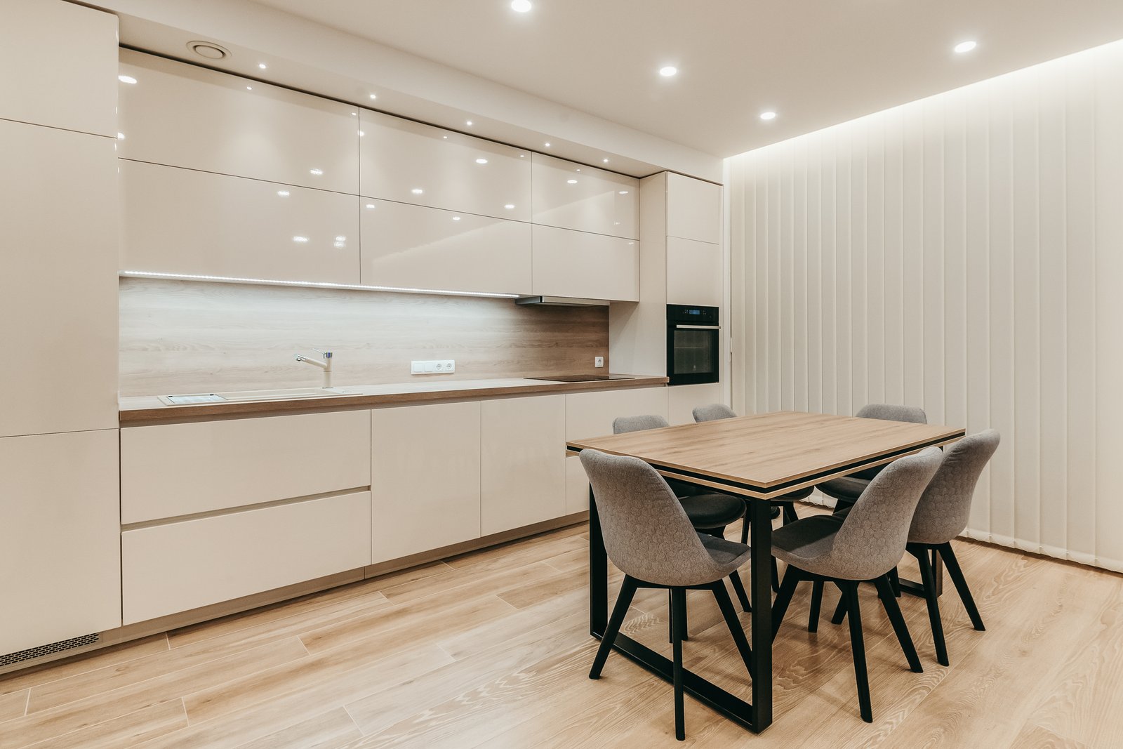 Virtuvės baldai virtuves_baldai_vilniussb_100.jpg