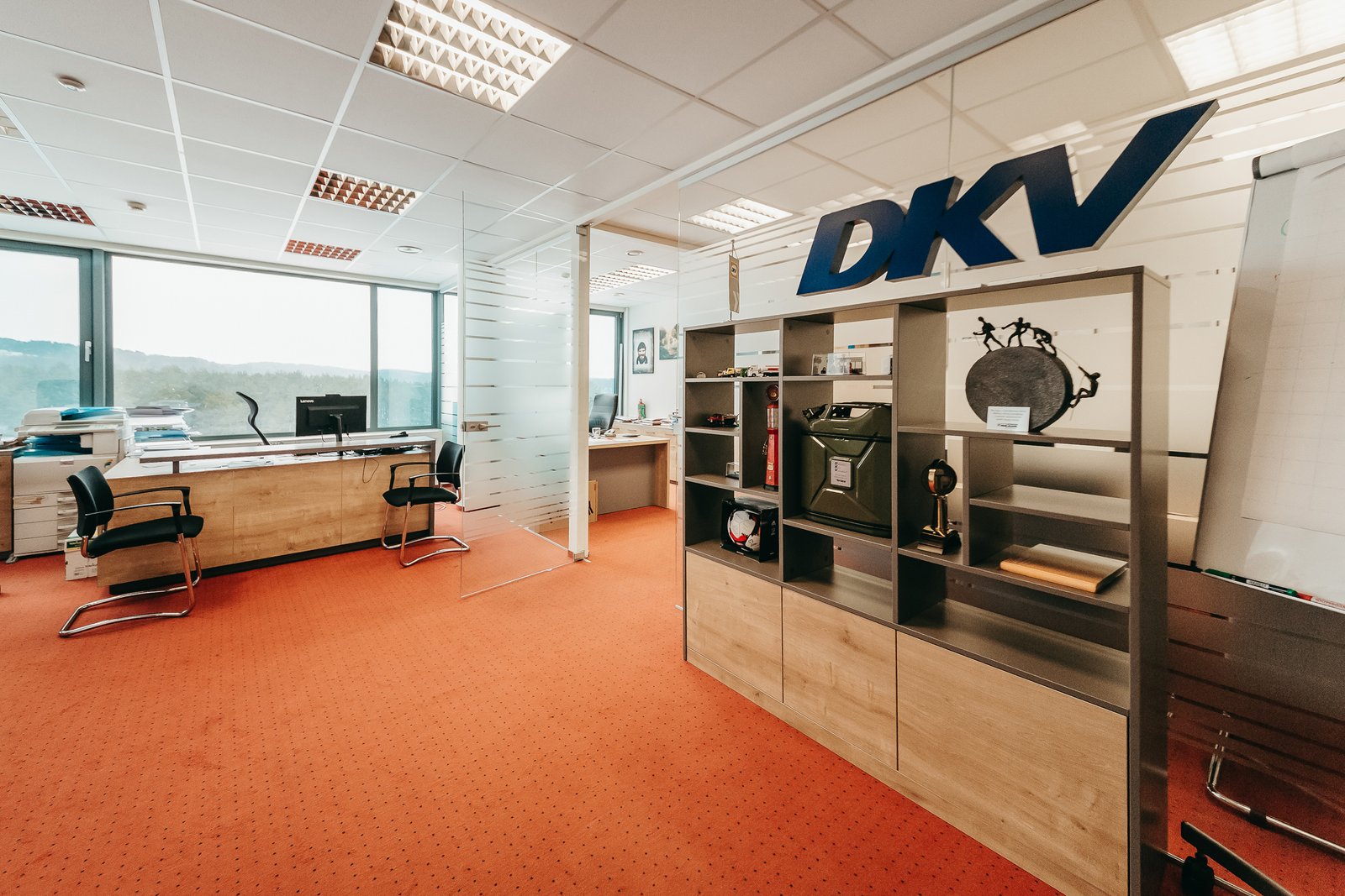 biuro_baldai_vilniujesb_013.jpgBiuro baldai