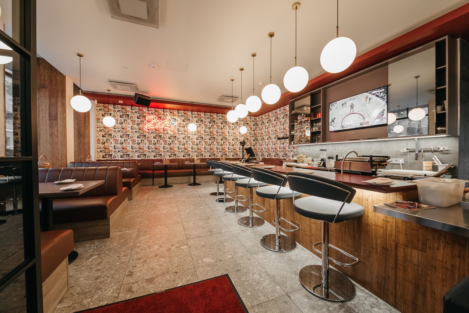 baldai_kavinemszsb_084.jpgPrekybiniai baldai