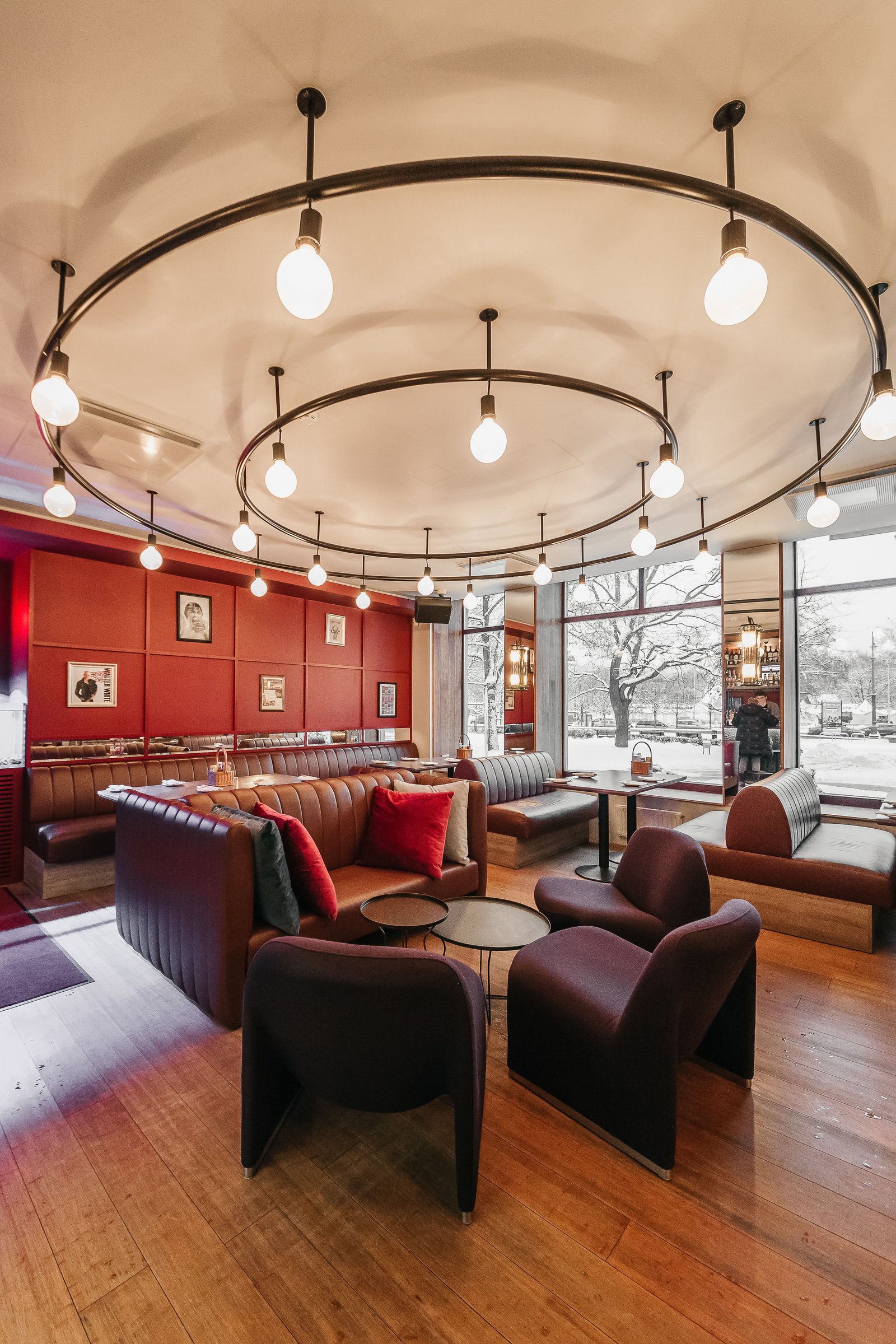 baldai_kavinemszsb_092.jpgPrekybiniai baldai