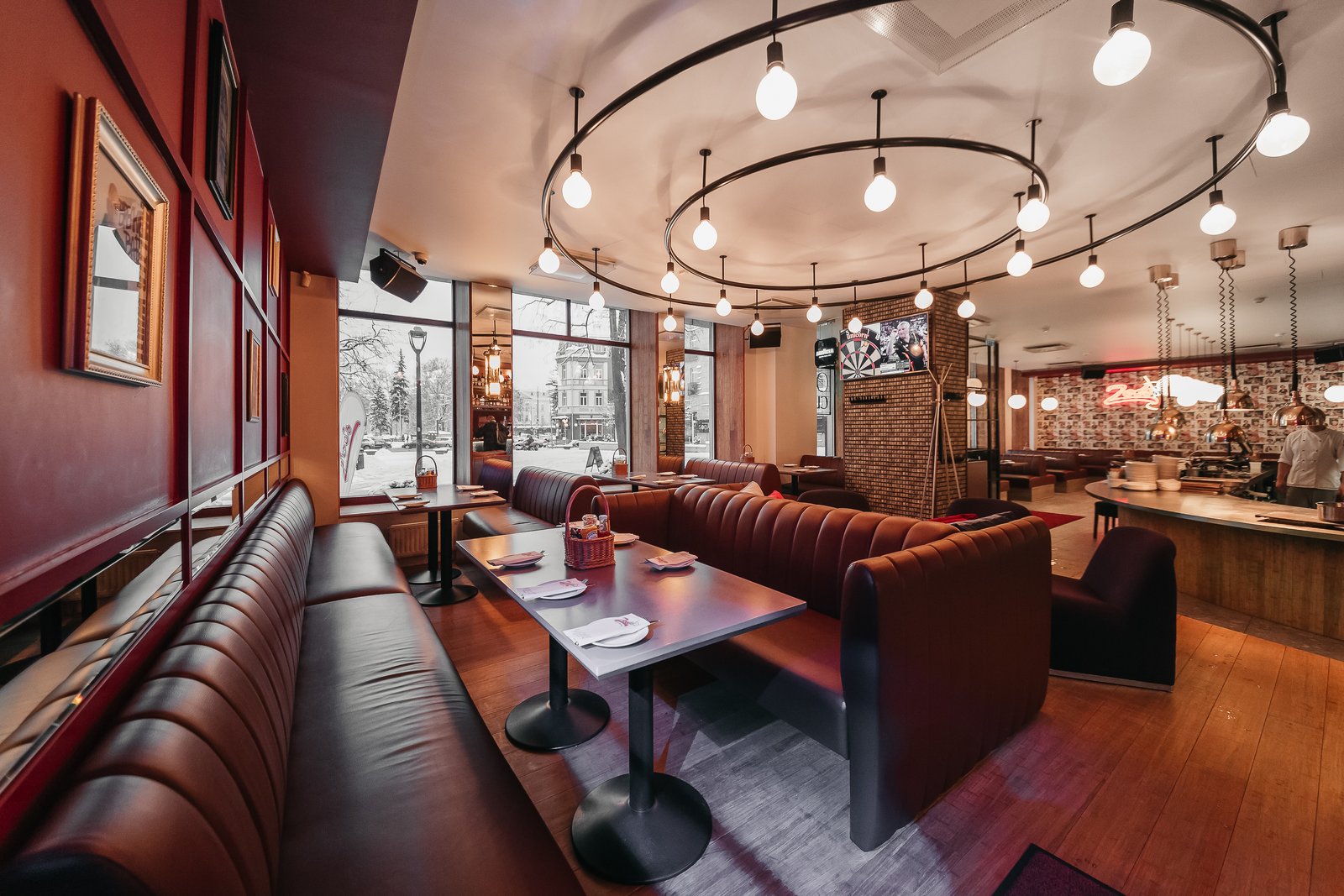 baldai_kavinemszsb_094.jpgPrekybiniai baldai