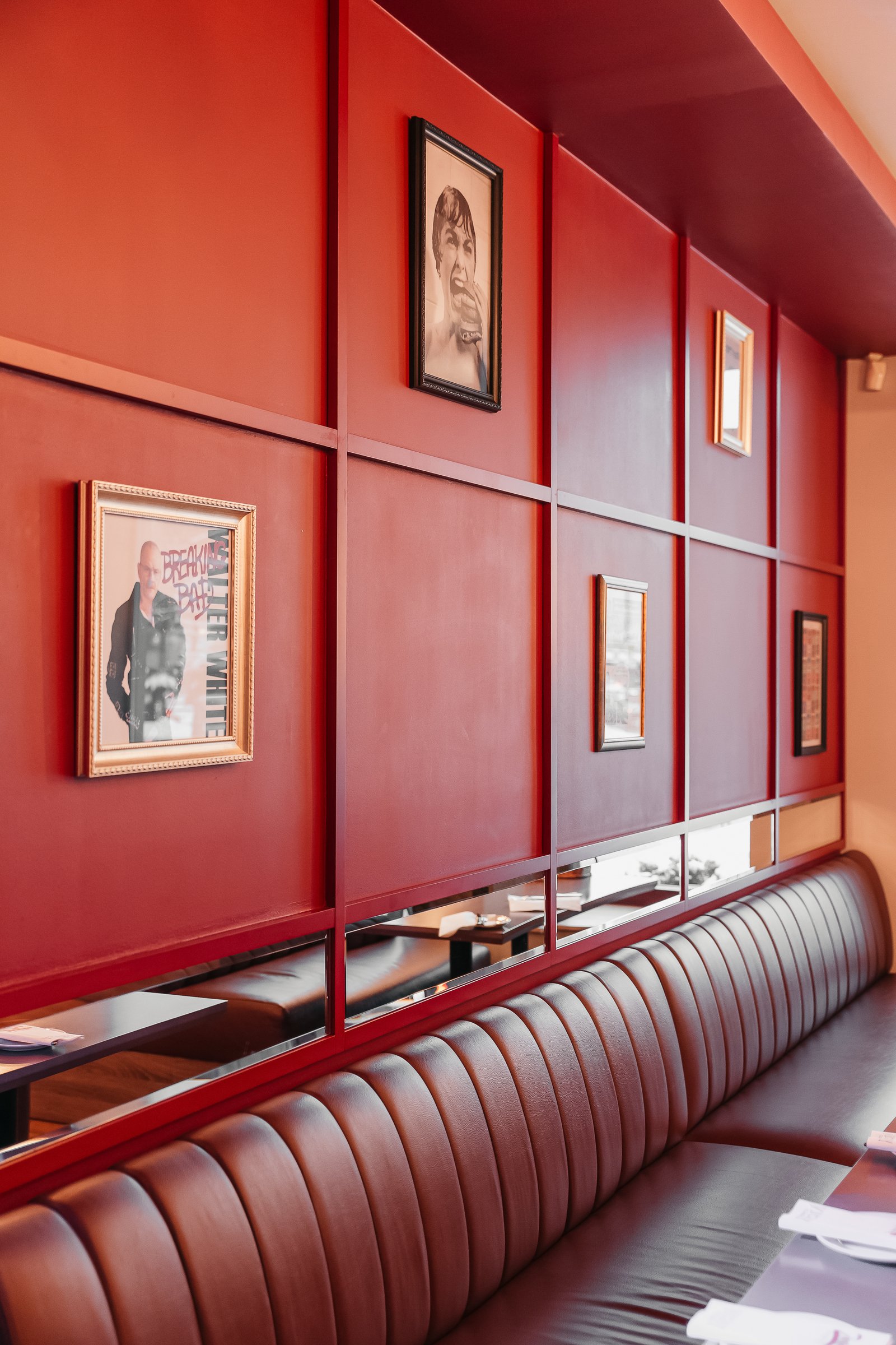 baldai_kavinemszsb_096.jpgPrekybiniai baldai