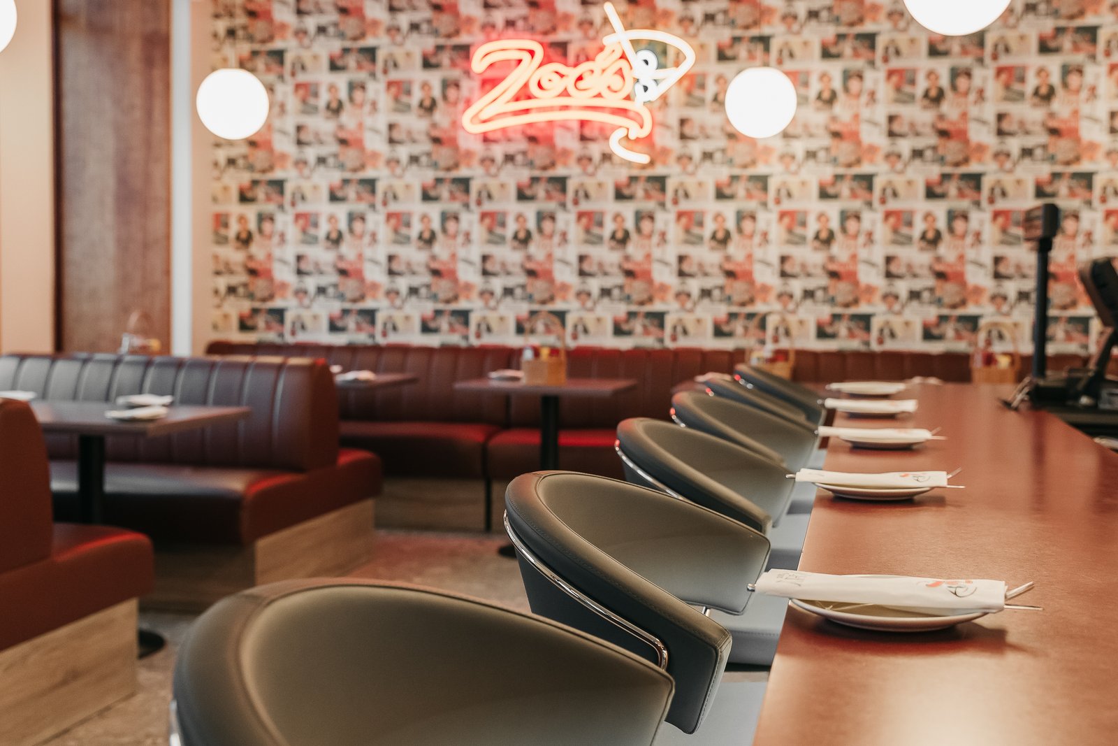 baldai_kavinemszsb_102.jpgPrekybiniai baldai