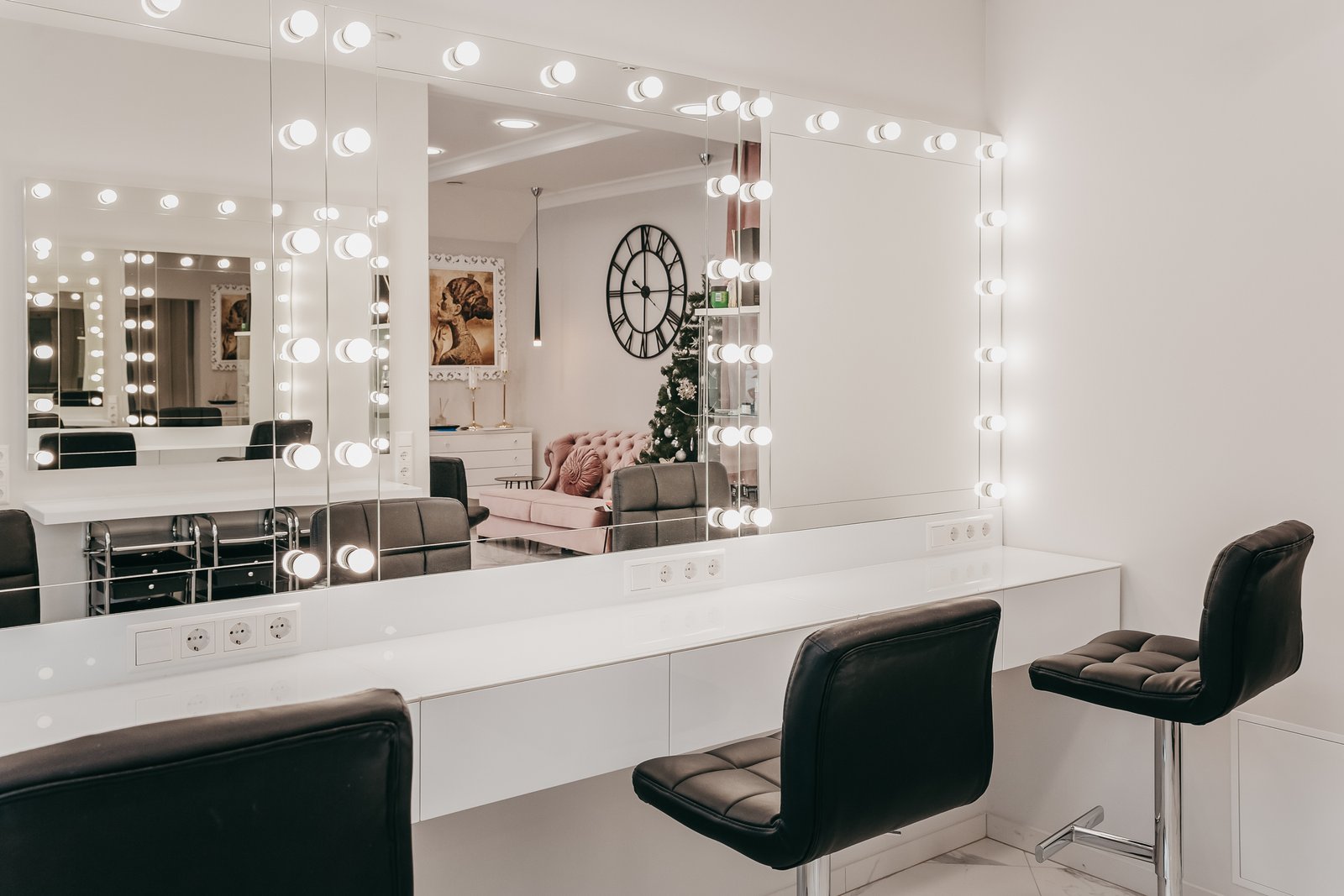 baldai_kirpyklomssb_059.jpgKomercinės patalpos