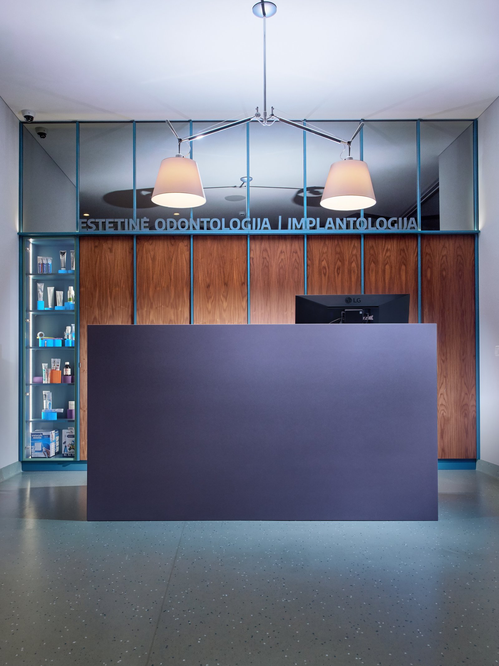 Baldai verslui baldai_odontologijos_kabineto1.jpg