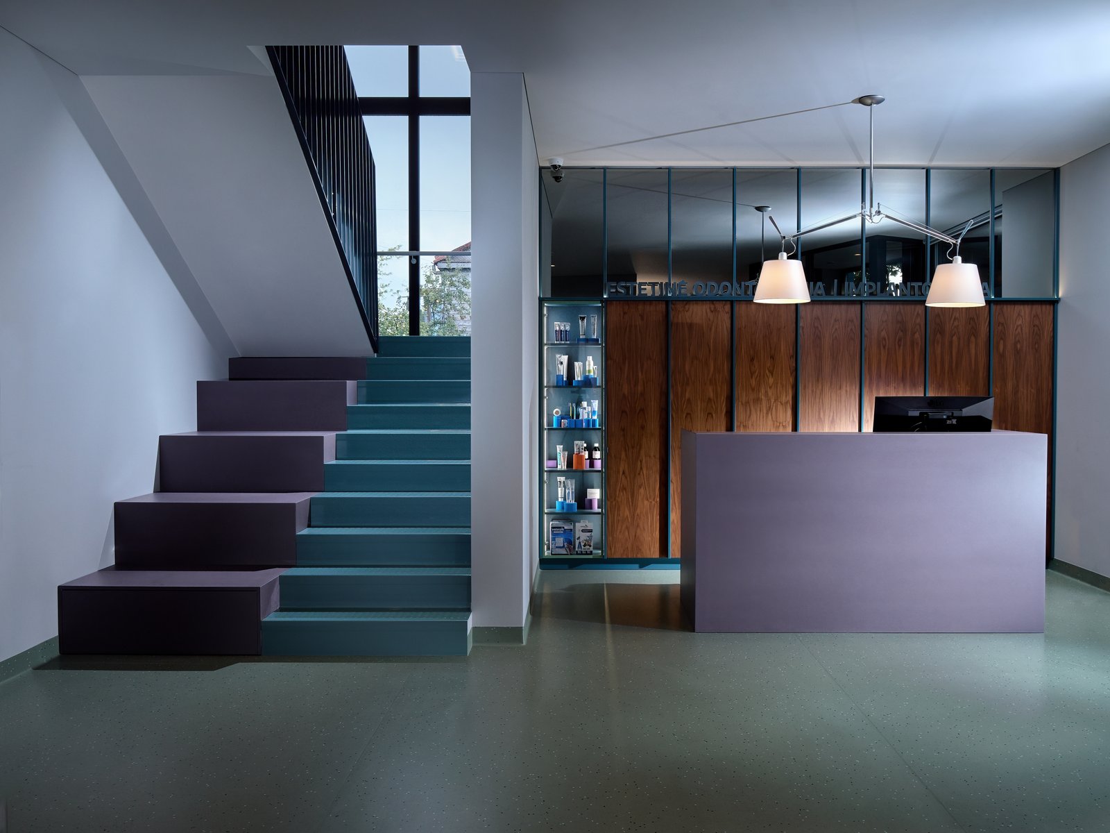 Baldai verslui baldai_odontologijos_kabineto3.jpg