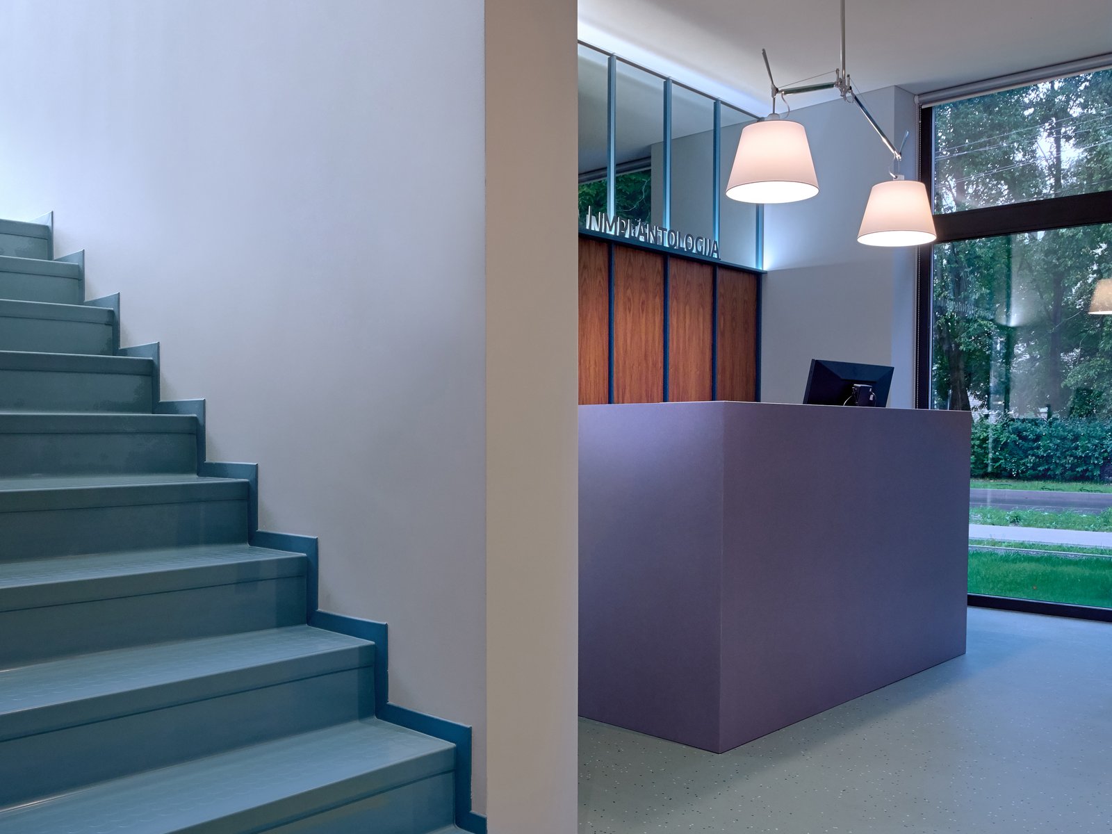 Baldai verslui baldai_odontologijos_kabineto5.jpg