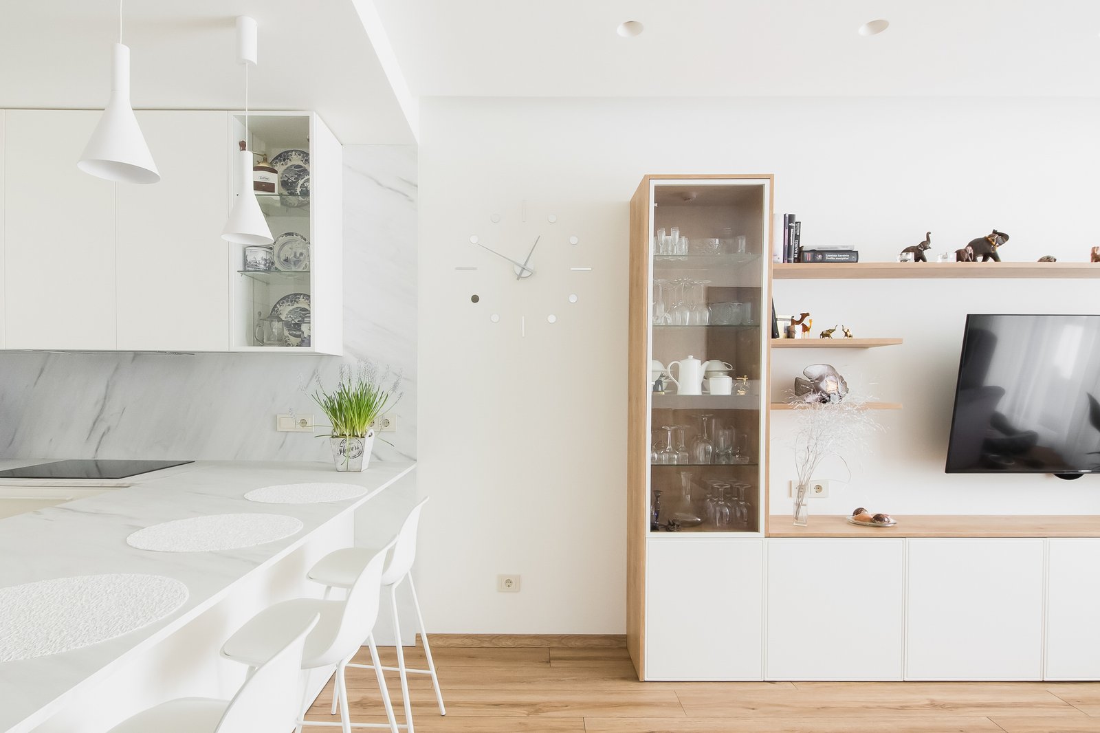 sb_265.jpgŠIUOLAIKINIO STILIAUS BUTAS VILNIUJE (NAUJA STATYBA