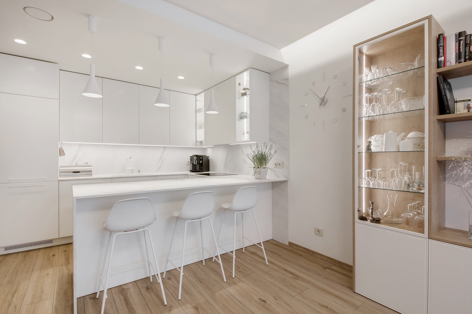 sb_58.jpgŠIUOLAIKINIO STILIAUS BUTAS VILNIUJE (NAUJA STATYBA