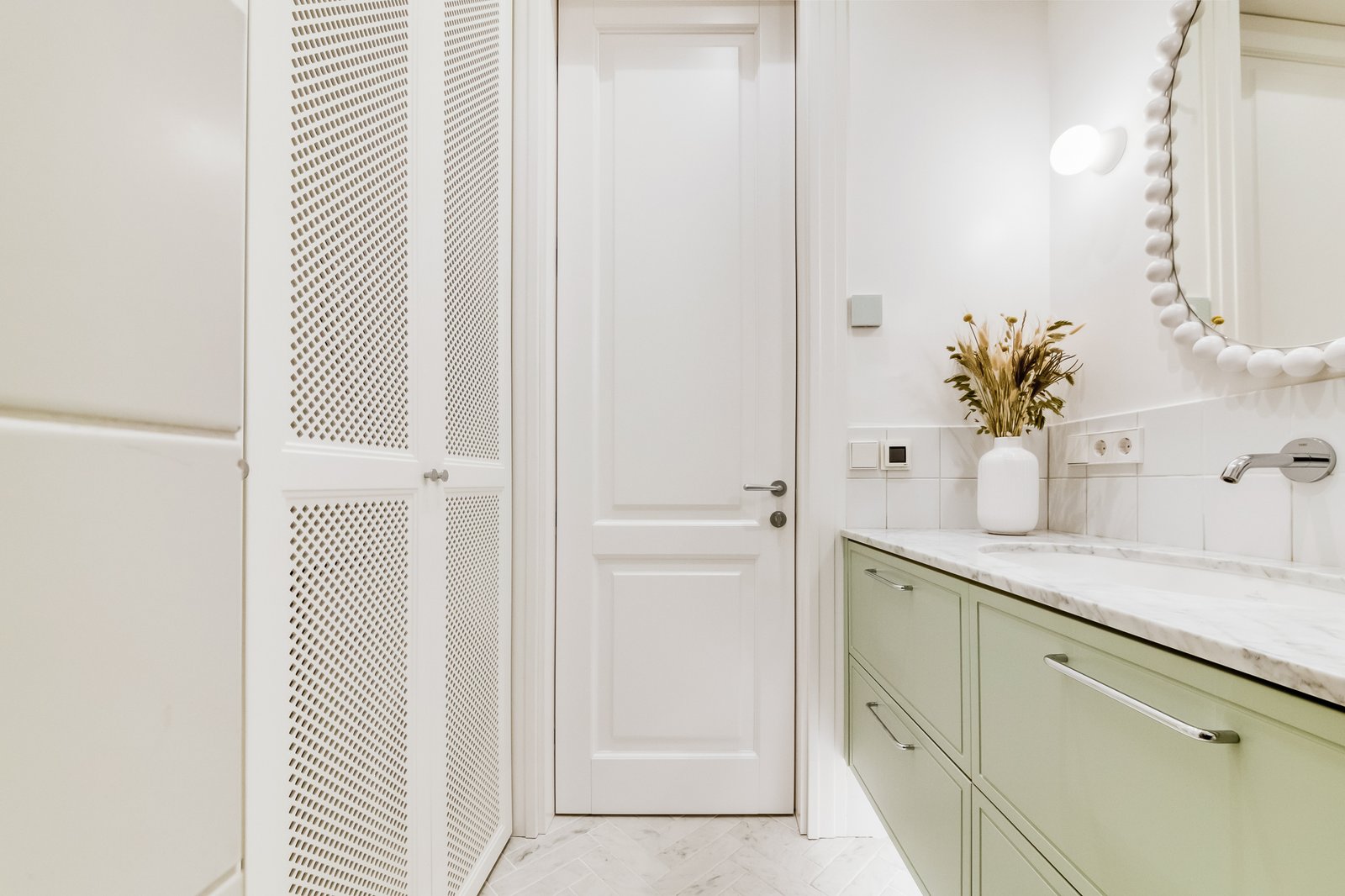 sb_29.jpgPRABANGUS BUTAS VILNIUJE (KAPINTALINĖ RENOVACIJA)