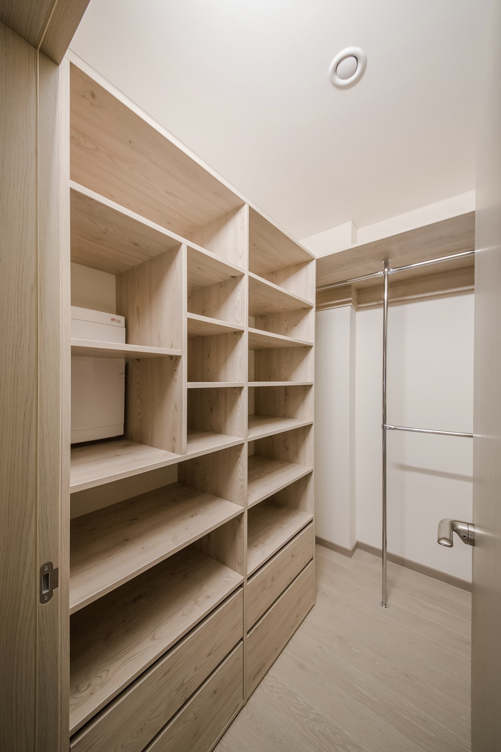 Nestandartiniai baldai virtuve_s_baldai_vilniuje_namas_aasb_027.jpg