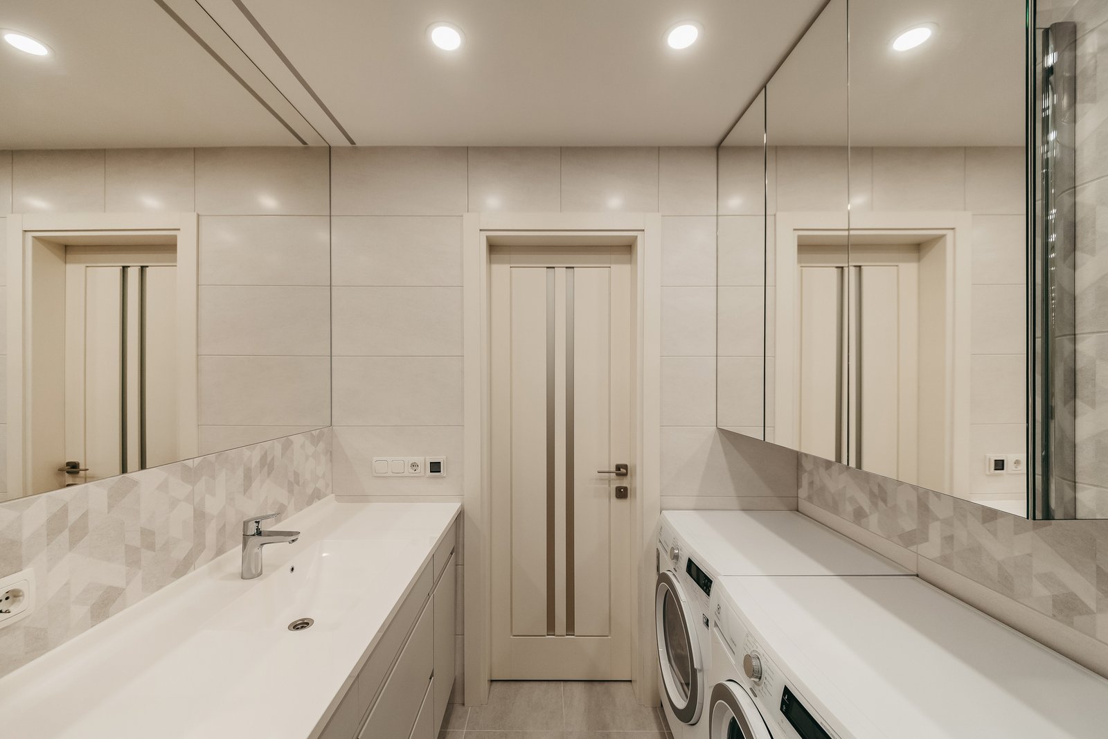 Nestandartiniai baldai virtuve_s_baldu_gamyba_vilniuje_butas_mazvydo_kaireviciutevirtuve_s_baldu_gamyba_vilniuje_butas_mazvydo_sakalytesb_088--.jpg