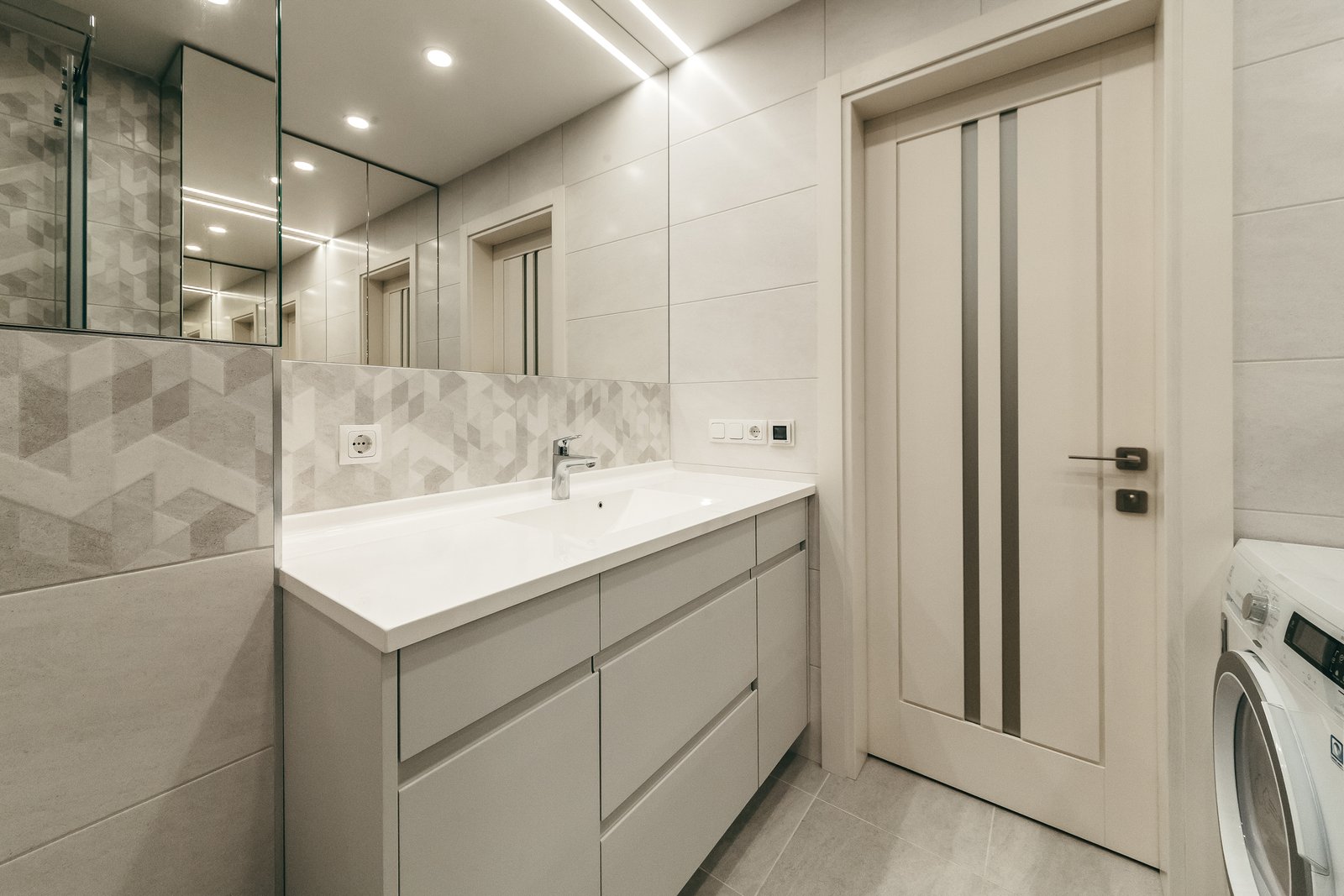 Nestandartiniai baldai virtuve_s_baldu_gamyba_vilniuje_butas_mazvydo_kaireviciutevirtuve_s_baldu_gamyba_vilniuje_butas_mazvydo_sakalytesb_090--.jpg