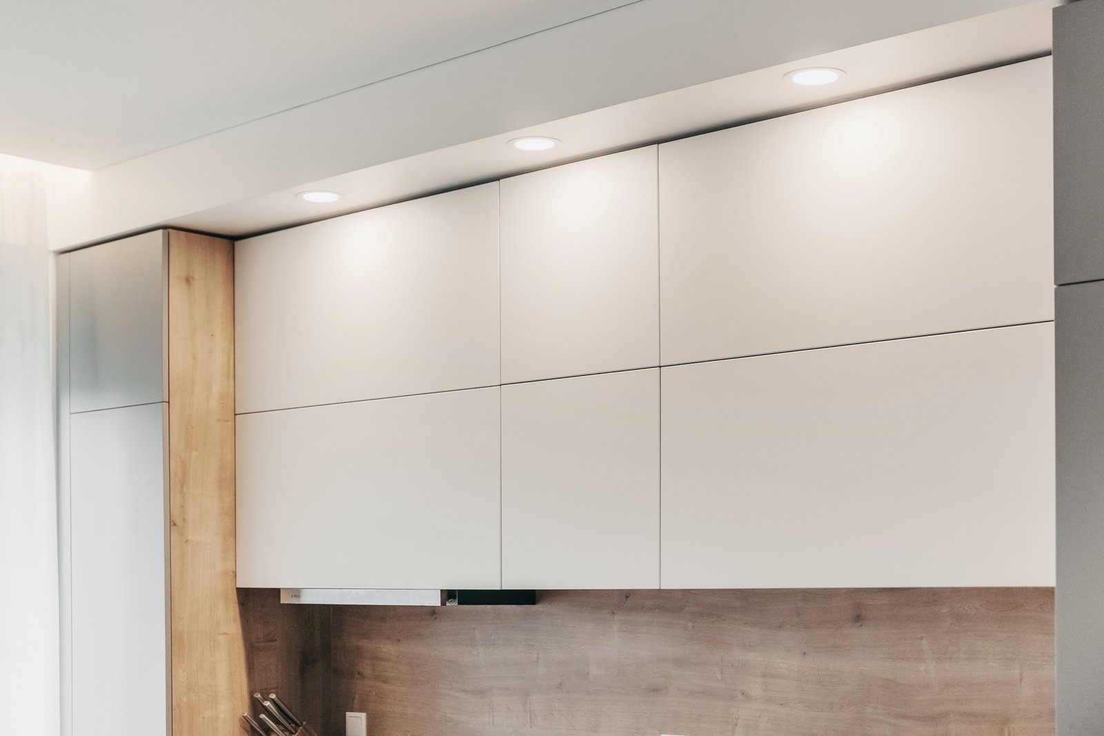 sb_161virtuves_baldai_vilniuje_sakalyte.jpgŠIUOLAIKINIO STILIAUS BUTAS VILNIUJE (NAUJA STATYBA)- Interjero ir baldų dizainas- Inesa Abromaitė