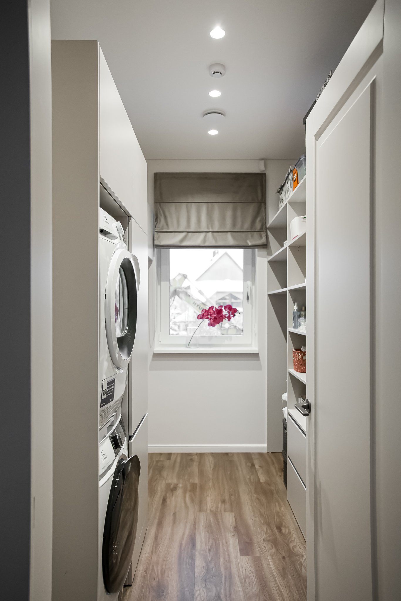 sb_126virtuves_baldai_vilniuje_r.jpgNAMAS VILNIAUS RAJONE