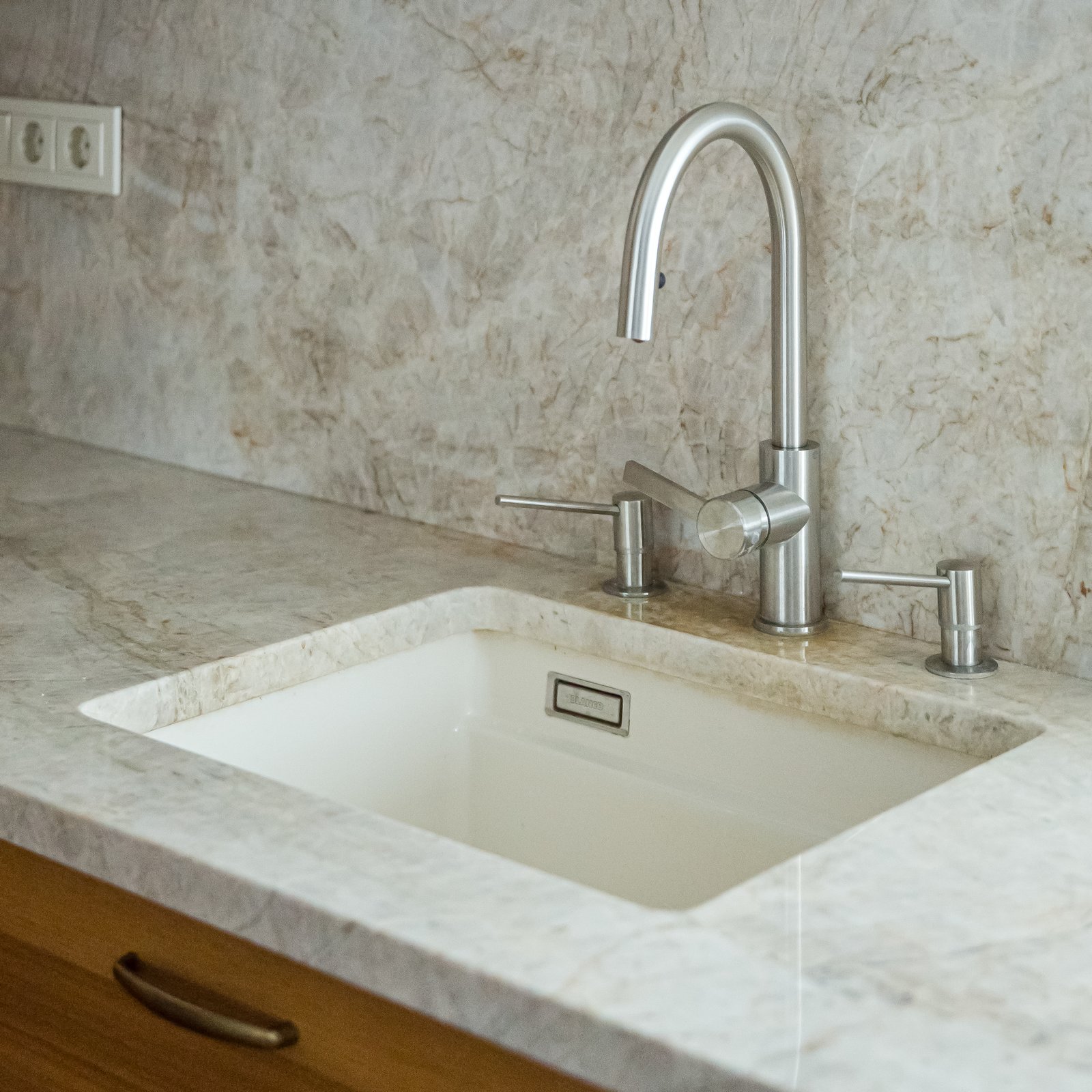 Nestandartiniai baldai virtuves_baldai_vilniuje_steckaiissb_182.jpg